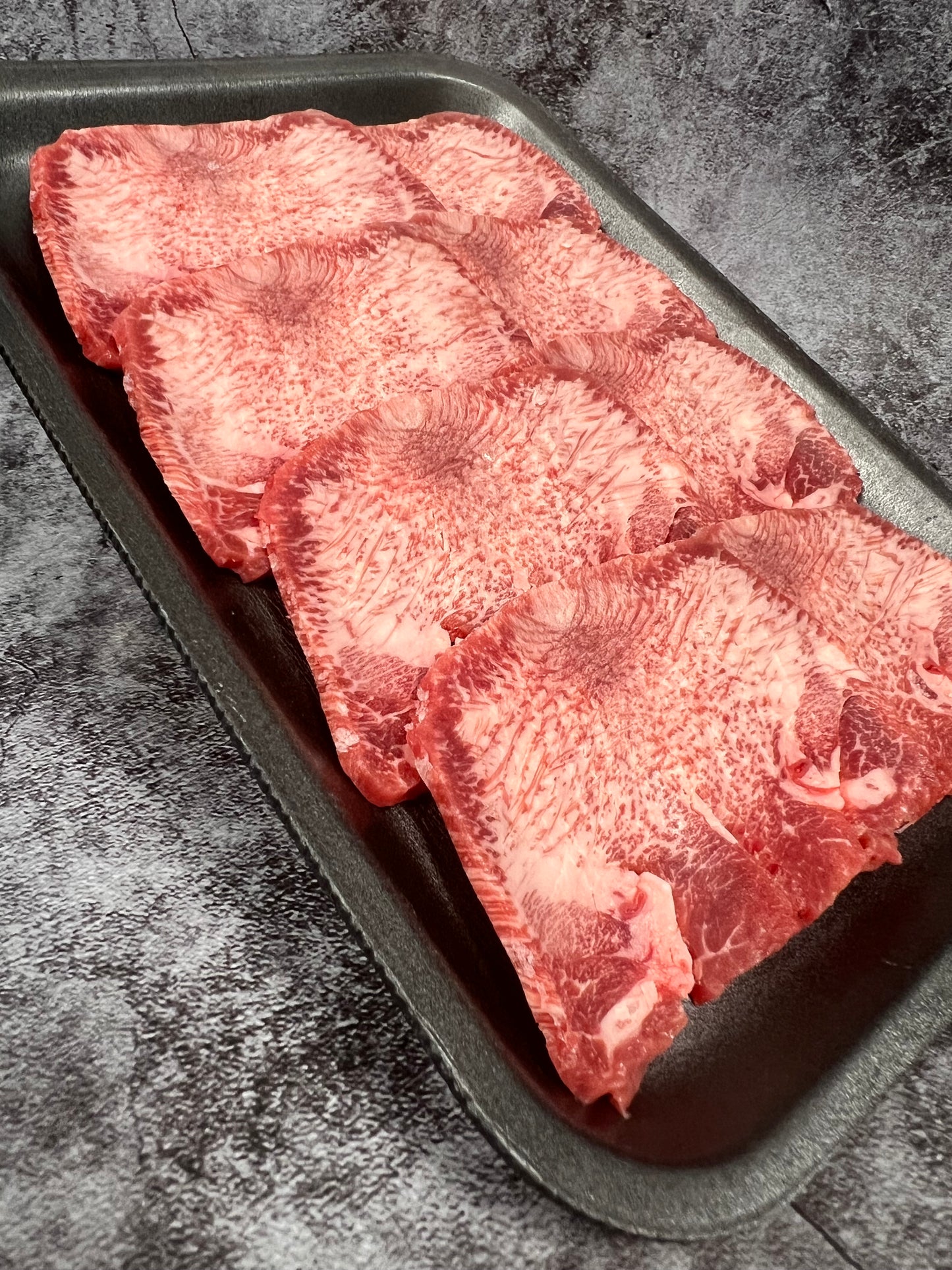 Thin-cut Beef Tongue 100g+