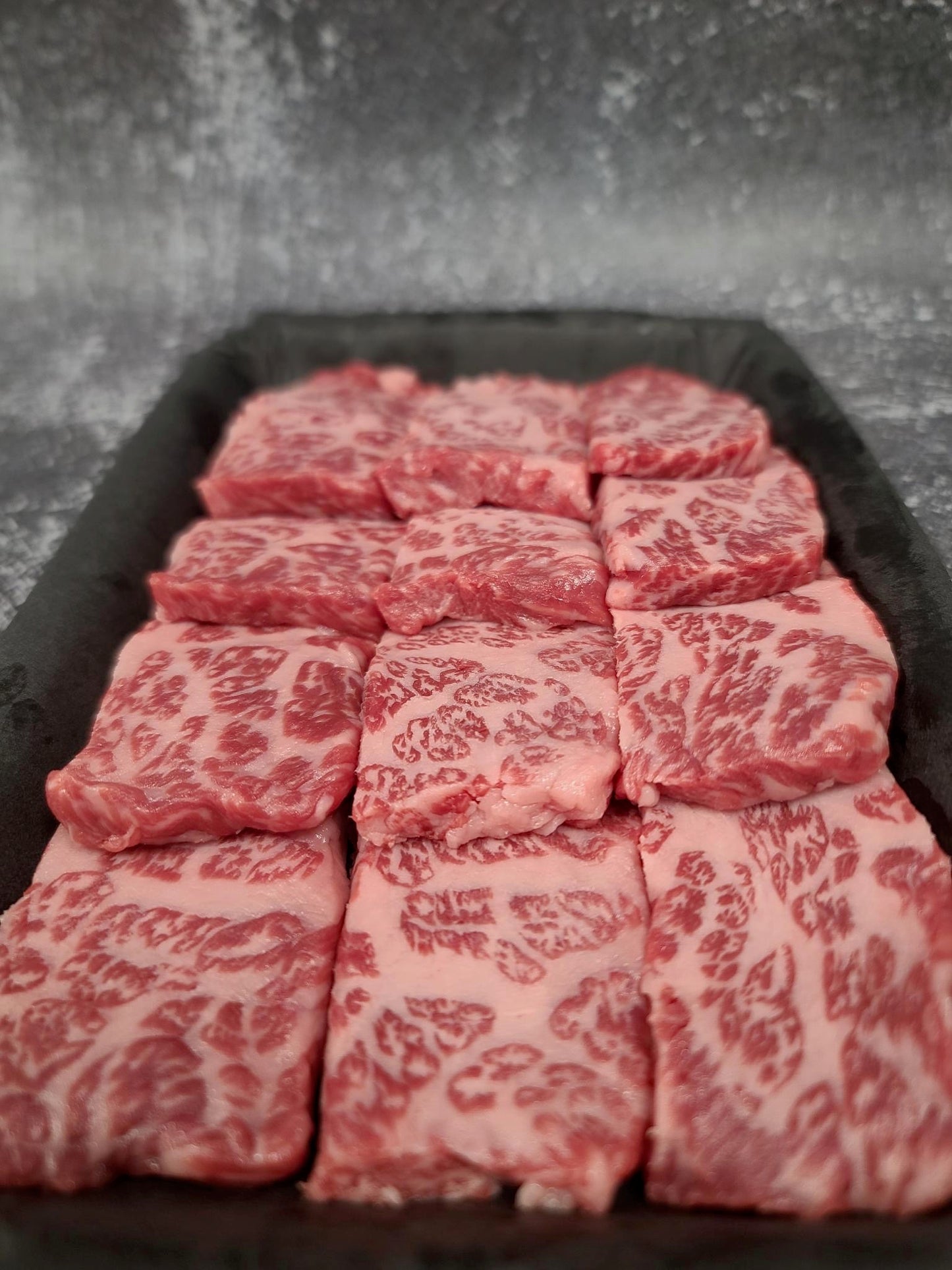 Japanese F1 Wagyu Chuck Roll 100G (Yakiniku Cut)